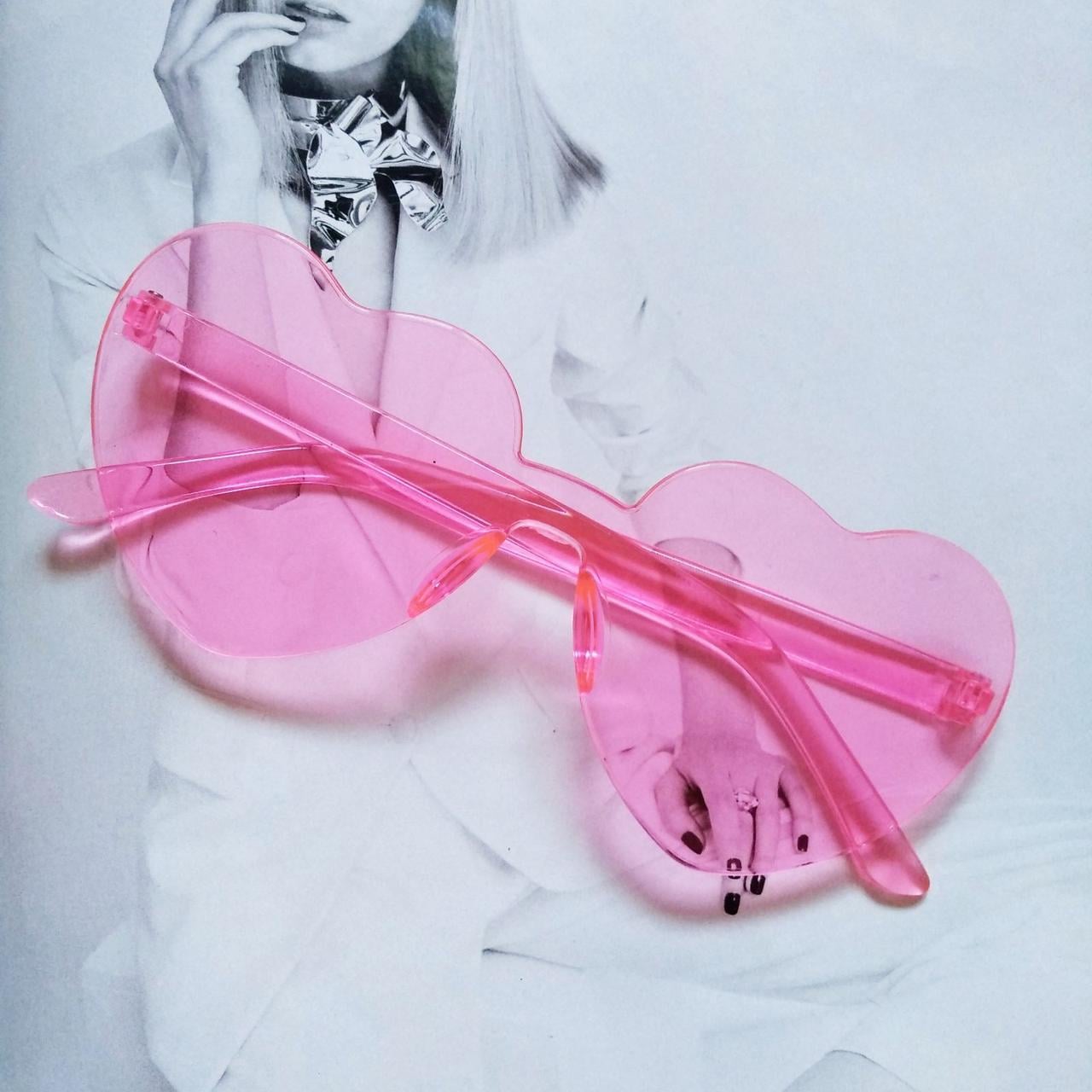 Солнцезащитные очки безоправные в форме сердца Розовый