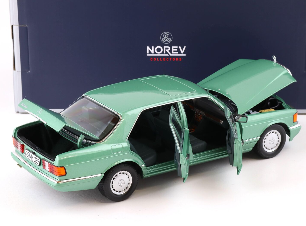 Модель автомобиля Norev 1:18 Mercedes-Benz 560 SEL W126 1985-1991 Light Green (183469) - фото 9 Модель автомобиля Norev 1:18 Mercedes-Benz 560 SEL W126 1985-1991 Light Green (183469) - фото 9