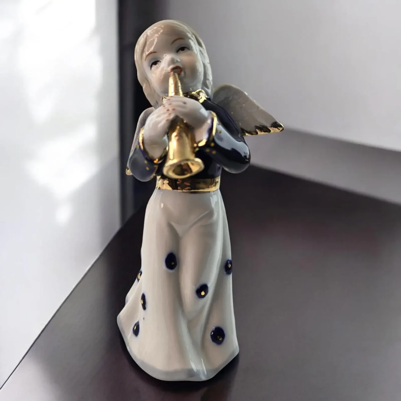 Фигурка ангела с трубой небесная мелодия 14,6х7 см (36000)