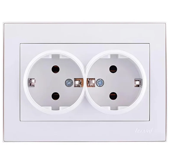 Розетка двойная Lezard Rain с заземлением Белый (26500274)