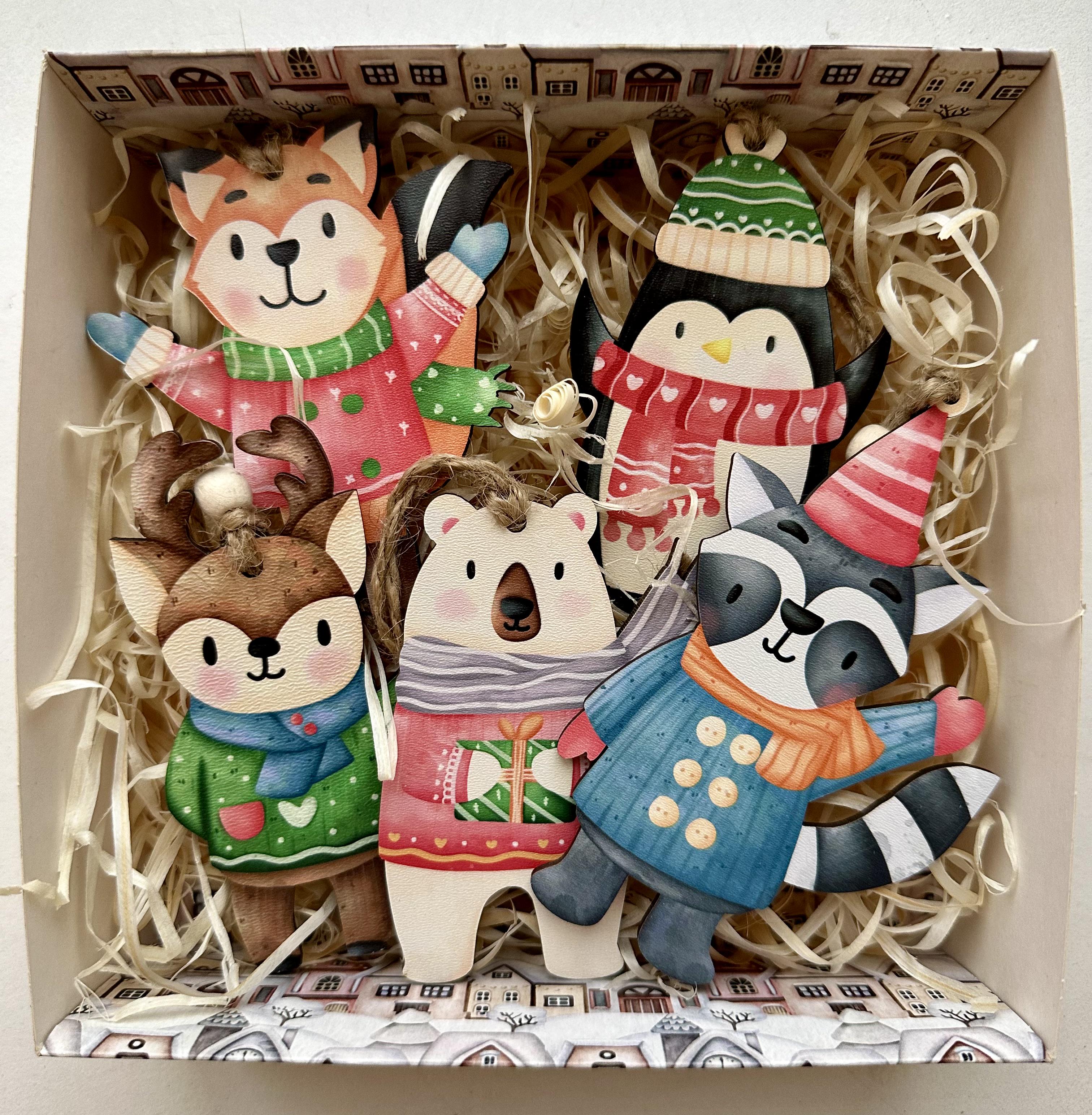 Набір подарунковий з іграшками деревʼяними новорічними 5 шт. - фото 2 Набір подарунковий з іграшками деревʼяними новорічними 5 шт. - фото 2