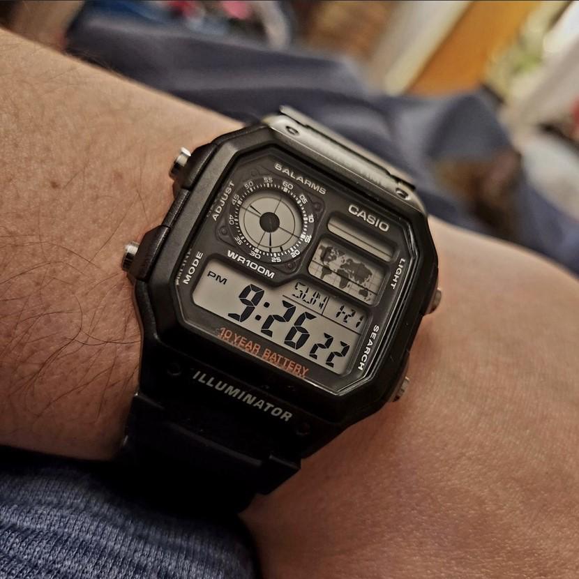 Годинник водонепроникний чоловічий Casio AE-1200WH-1A (1141-0132) - фото 8