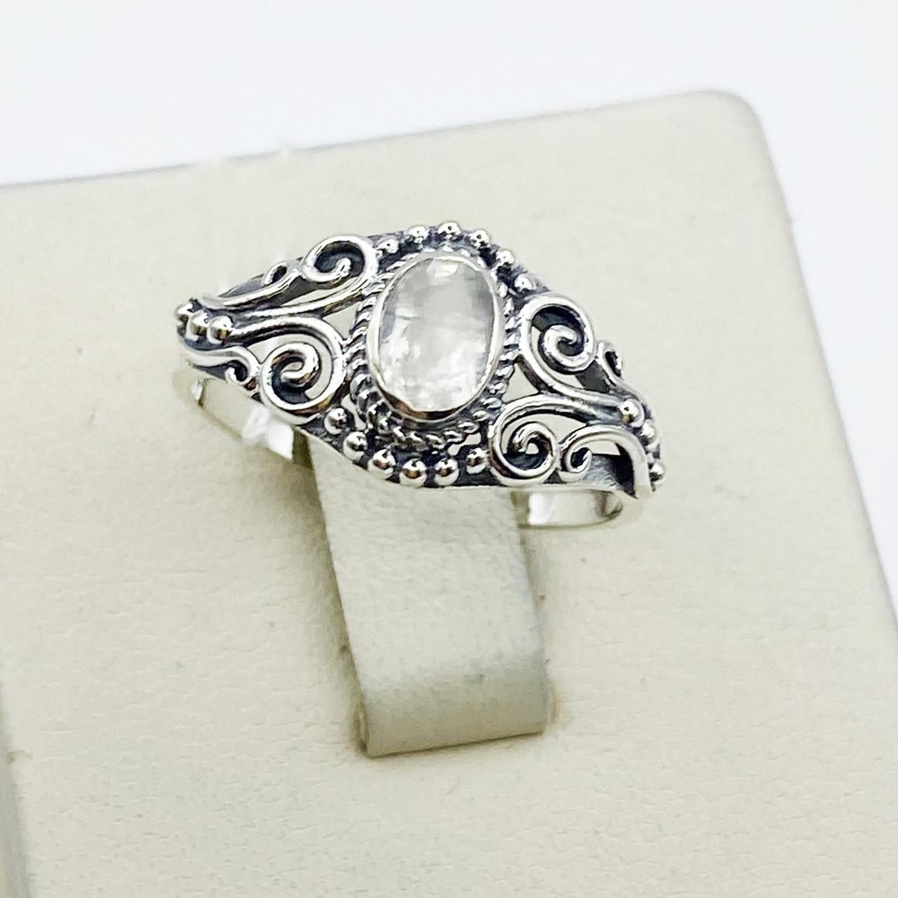 Кольцо серебряное с лунным камнем р. 19 2,4 г (2427865680) Кольцо серебряное с лунным камнем р. 19 2,4 г (2427865680)