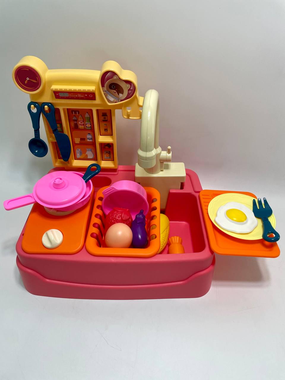 Мойка автоматическая подача воды/полочка/столовая утварь/муляжи пищи/плитка с трещоткой/наклейки/в коробке - фото 3 Мойка автоматическая подача воды/полочка/столовая утварь/муляжи пищи/плитка с трещоткой/наклейки/в коробке - фото 3