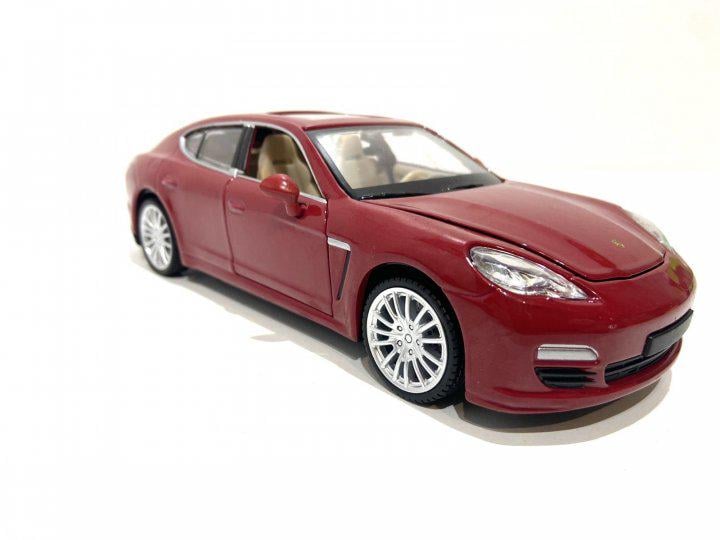 Машинка металлическая Автопром 68245A Porsche Panamera S инерционная Красный (39448795)