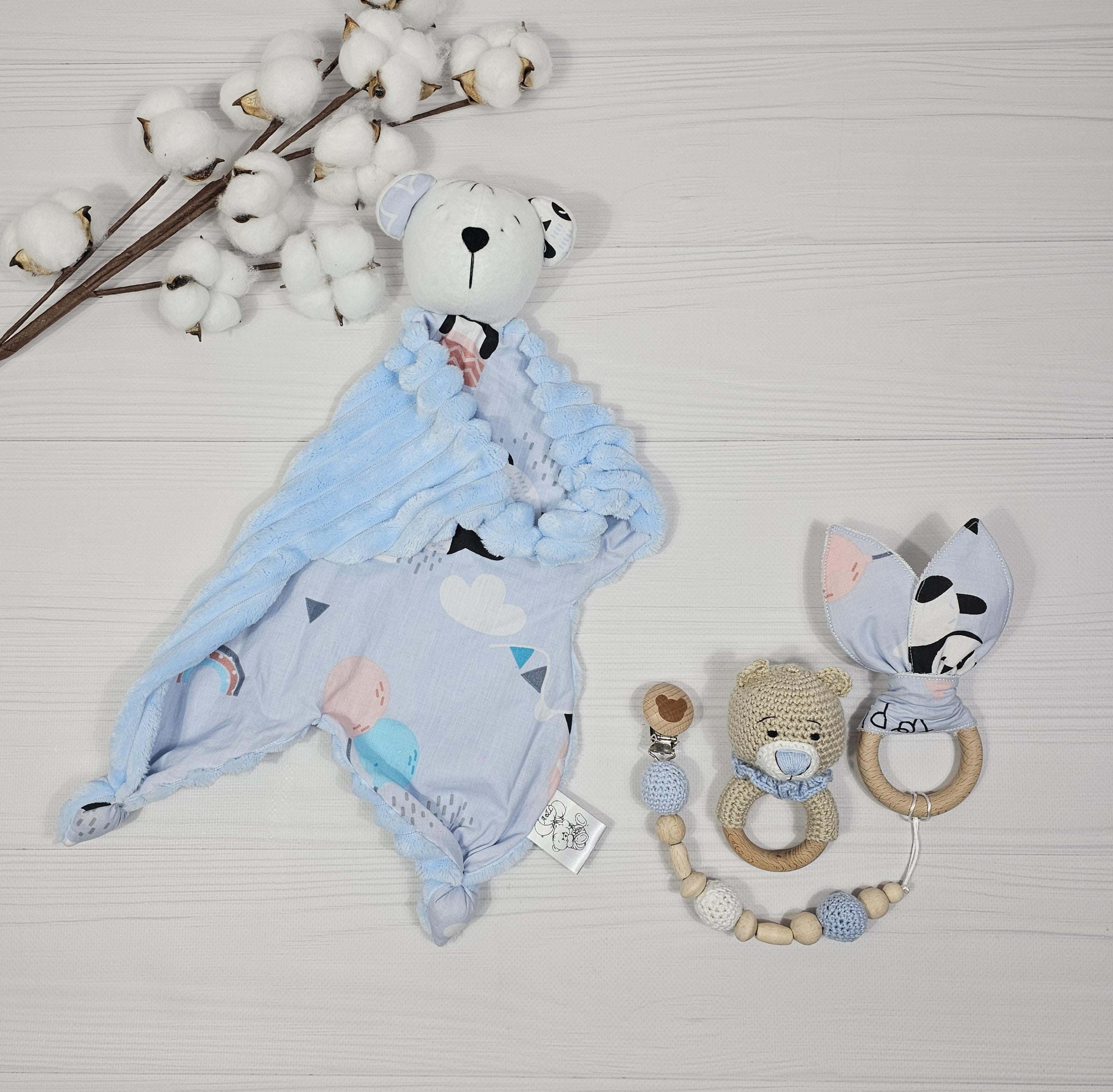 Игрушка-комфортер для малыша a.l.babybox Панда на шариках Мишка-погремушка и эко-грызунок Шуршащие ушки с подвеской (23747975)