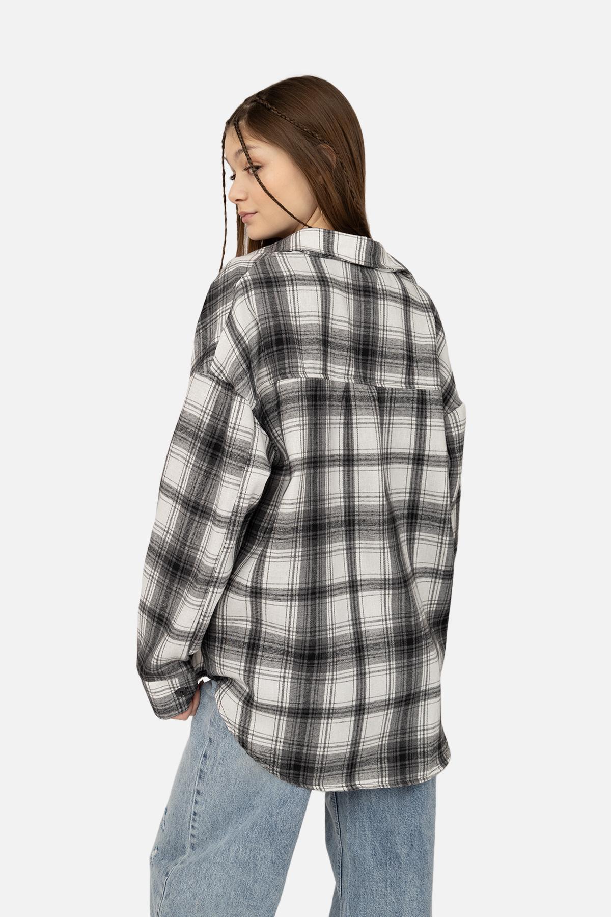 Сорочка жіноча ЦБ-00270130 р. 48 Чорний (SKT001045595) - фото 4 Сорочка жіноча ЦБ-00270130 р. 48 Чорний (SKT001045595) - фото 4