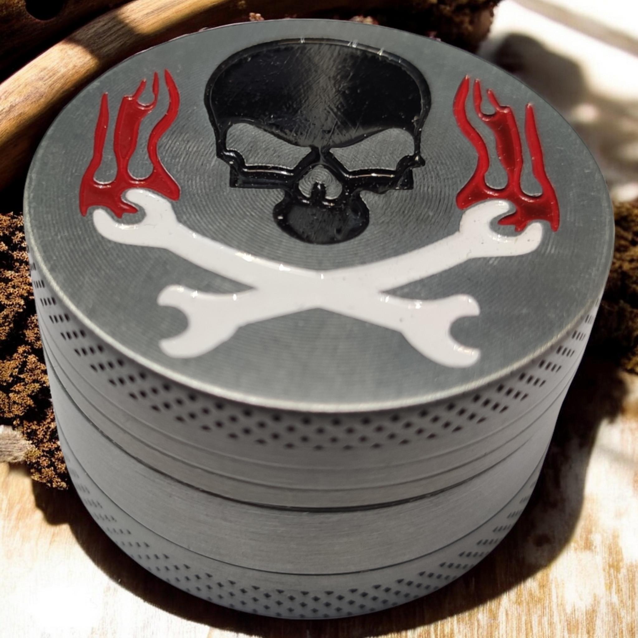 Гриндер для подрібнення тютюну Grinder Jolly Roger Silver