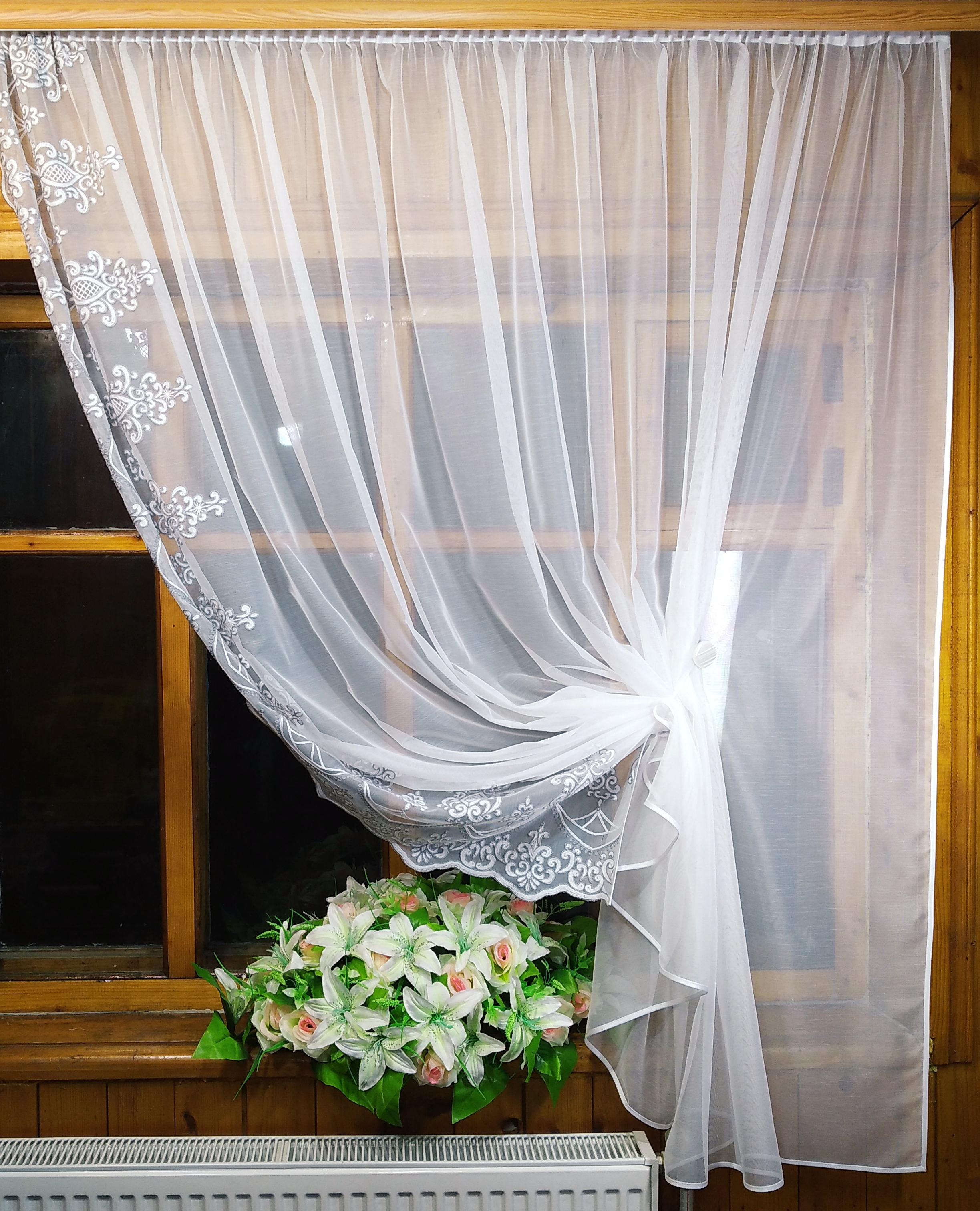 Занавеска кухонная короткая готовая Ажур вышивка правая Белый/Бамбук/Серый