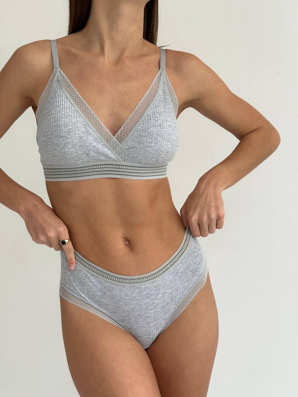 Комплект нижньої білизни бюст і трусики One size Сірий DO2248/2) - фото 1 Комплект нижньої білизни бюст і трусики One size Сірий DO2248/2) - фото 1