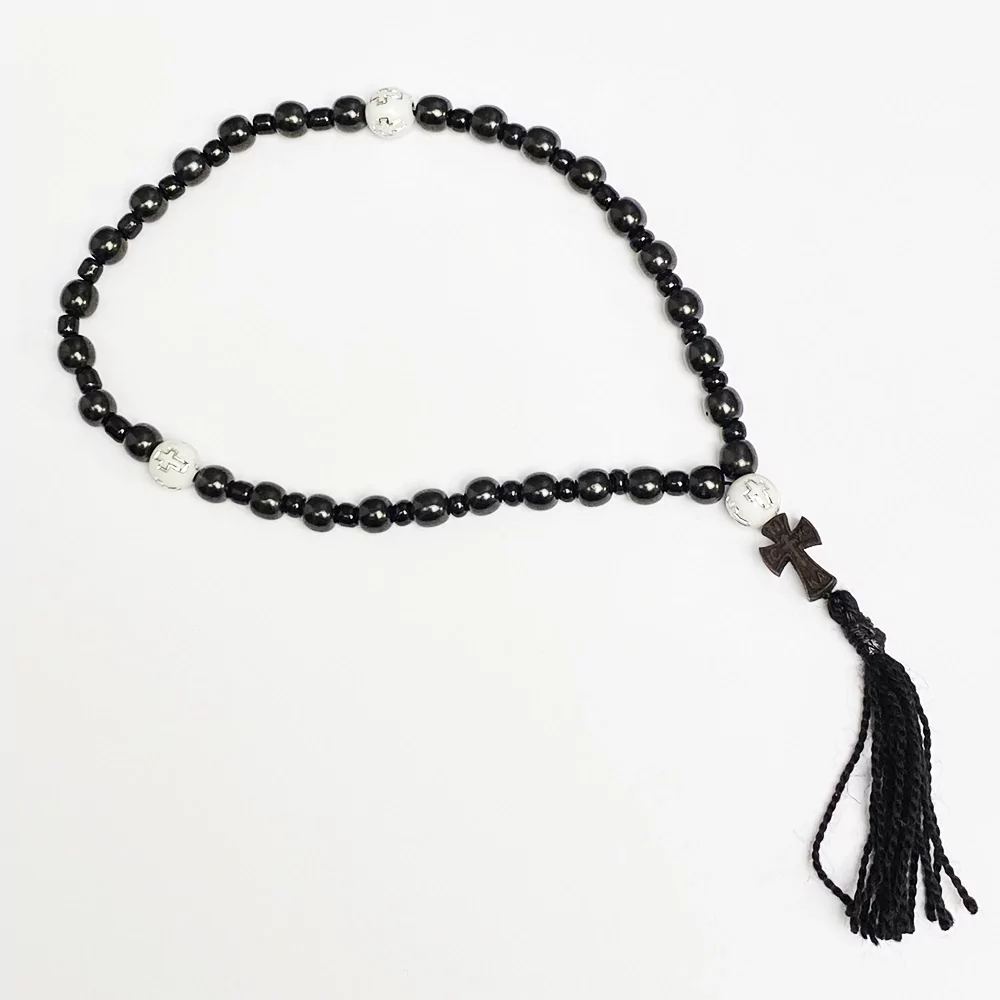 Четки на 30 бусин из гагата (7487)