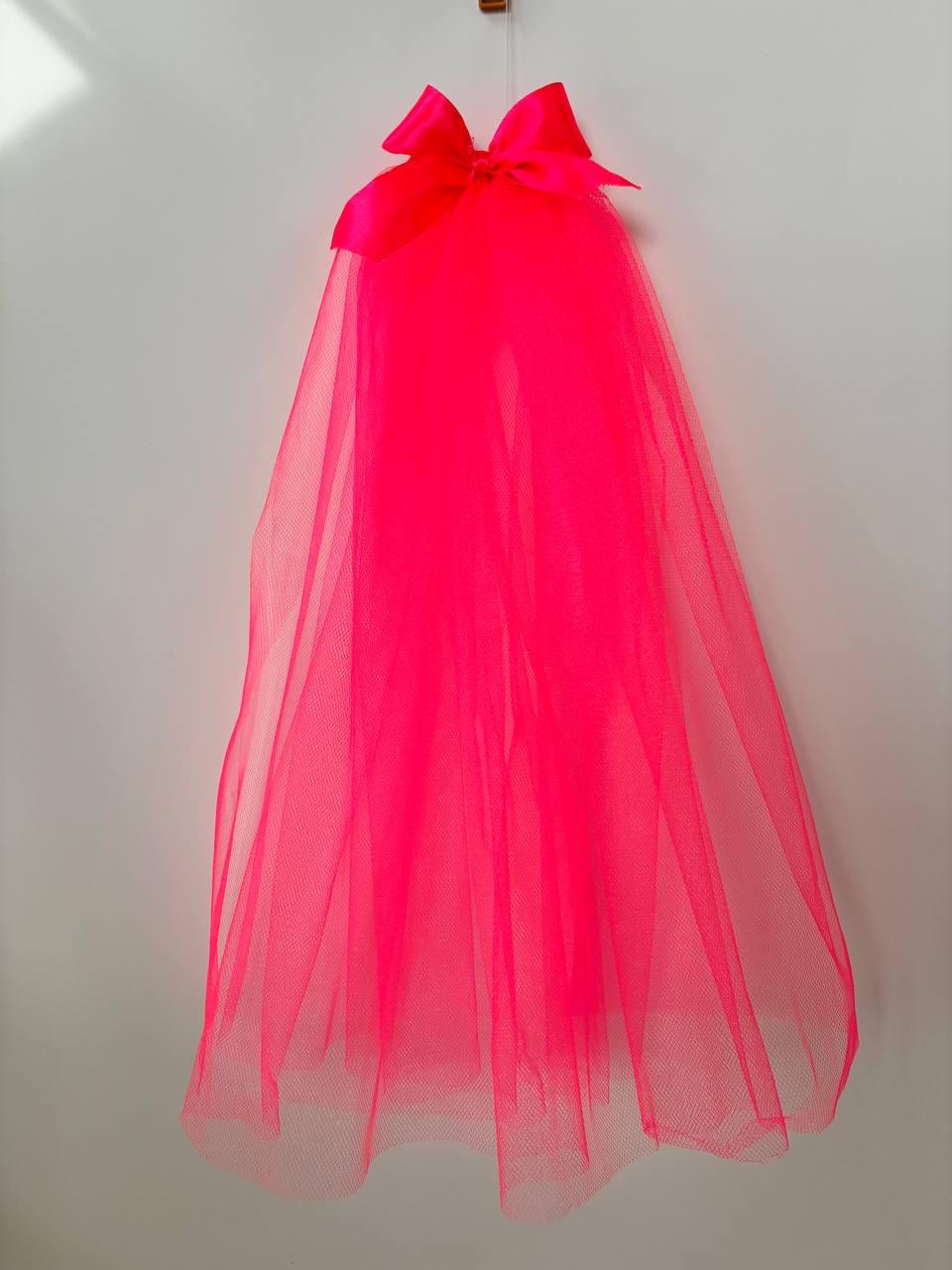 Фата для девичника с бантом на заколке 50 см Ярко-розовый (127)