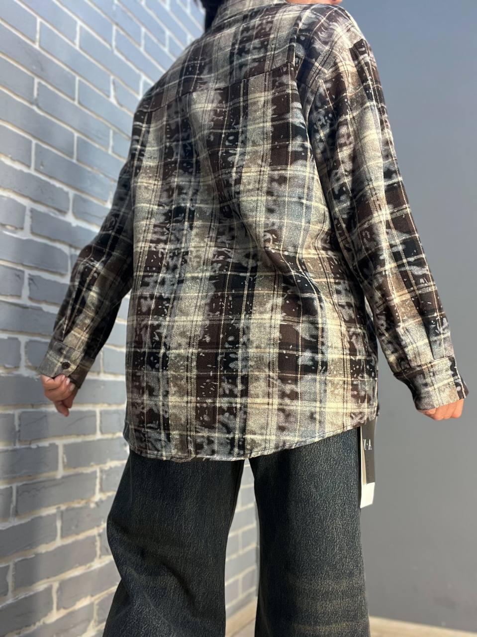Сорочка жіноча A-N 2775 картата варена в клітинку оверсайз коттон OS Коричневий (2908) - фото 8 Сорочка жіноча A-N 2775 картата варена в клітинку оверсайз коттон OS Коричневий (2908) - фото 8