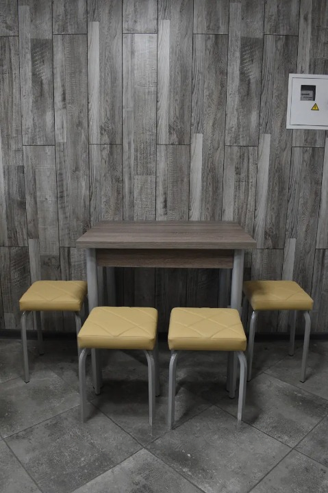 Кухонний комплект Оскар стіл розкладний/табурети 4 шт. Tutti Lux 60х80/80х120х75 см Трюфель/Бежевий (28374753)