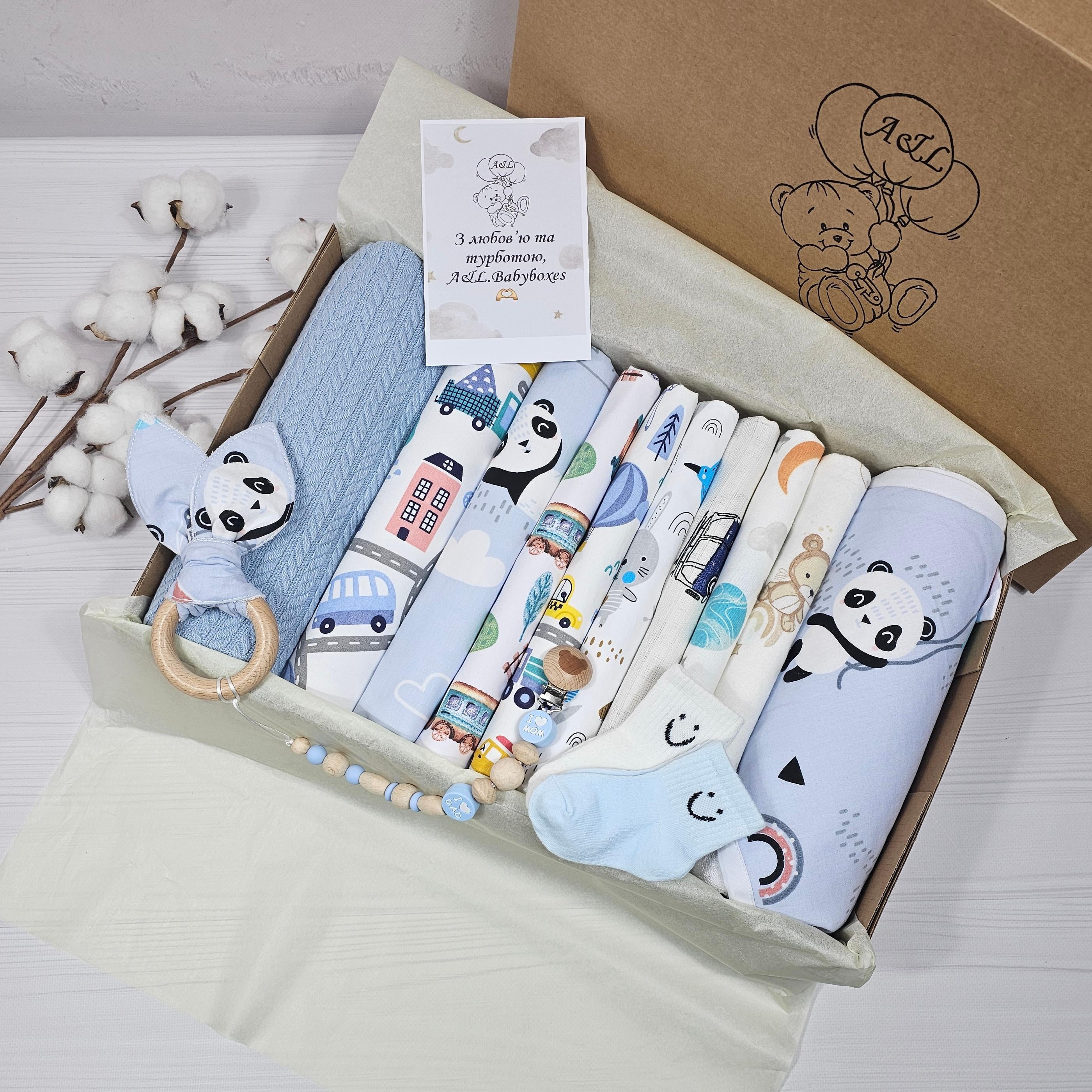 Набор для новорожденного a.l.babybox Панда на шариках плед/полотенце/пелюшки и грызунок (34032296)
