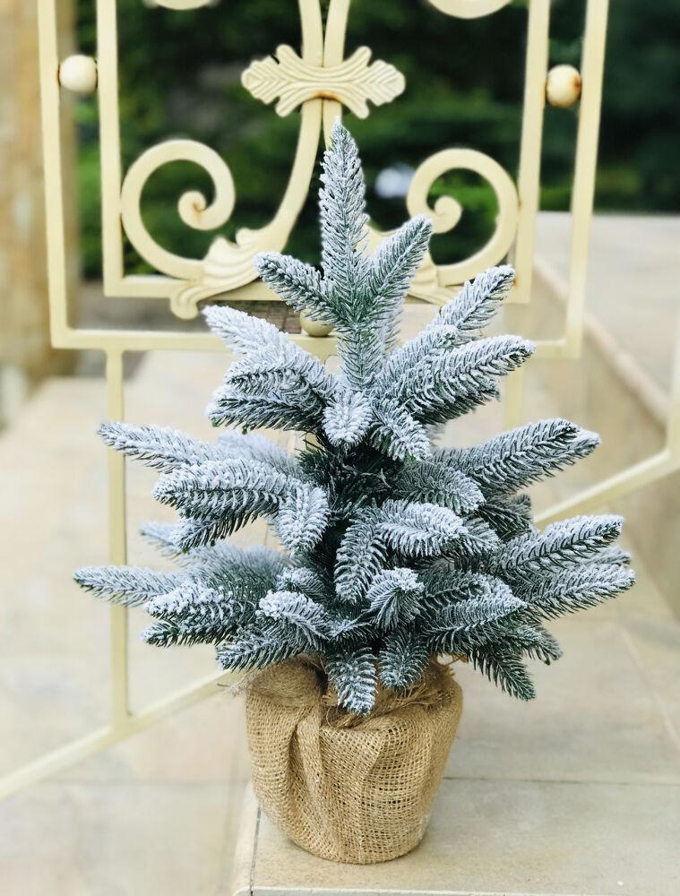 Ялинка лита Classic в мішковині 50 см Засніжений (210N/50/GS) - фото 2 Ялинка лита Classic в мішковині 50 см Засніжений (210N/50/GS) - фото 2