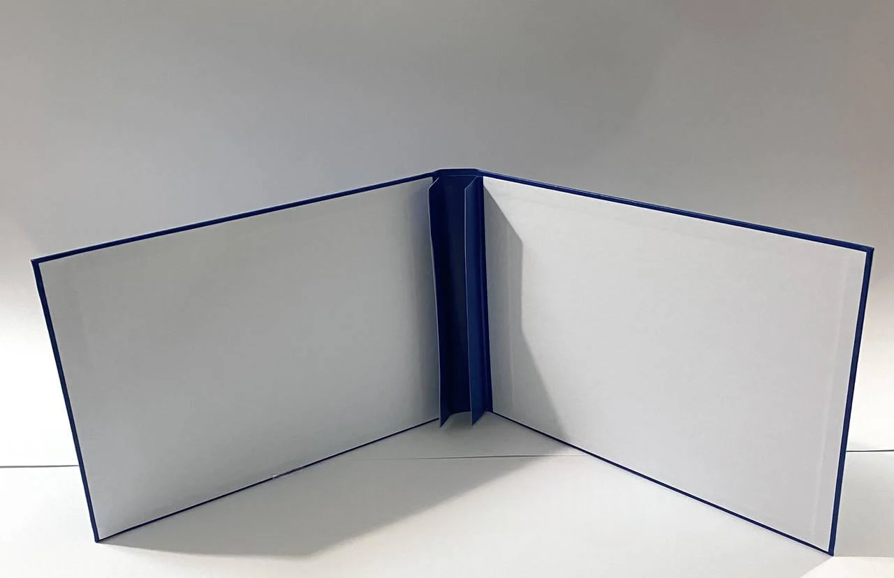 Папка А4 альбомная ориентация жесткая для архива/делопроизводства (1812945086)