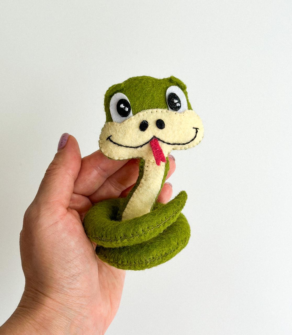 Іграшка з фетру ручної робота Змія (28857504) - фото 6 Іграшка з фетру ручної робота Змія (28857504) - фото 6