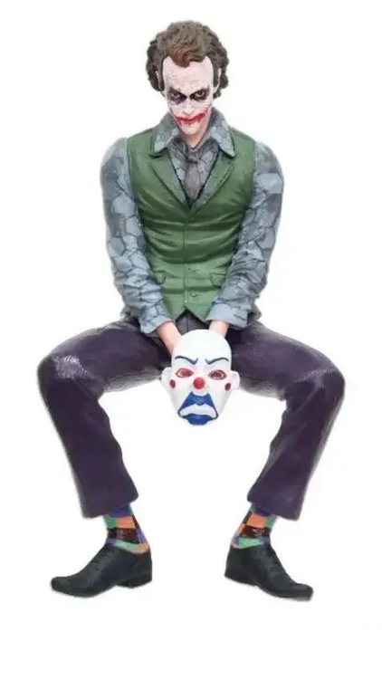 Фигурка на авто Joker Legend с креплением 24х12 см