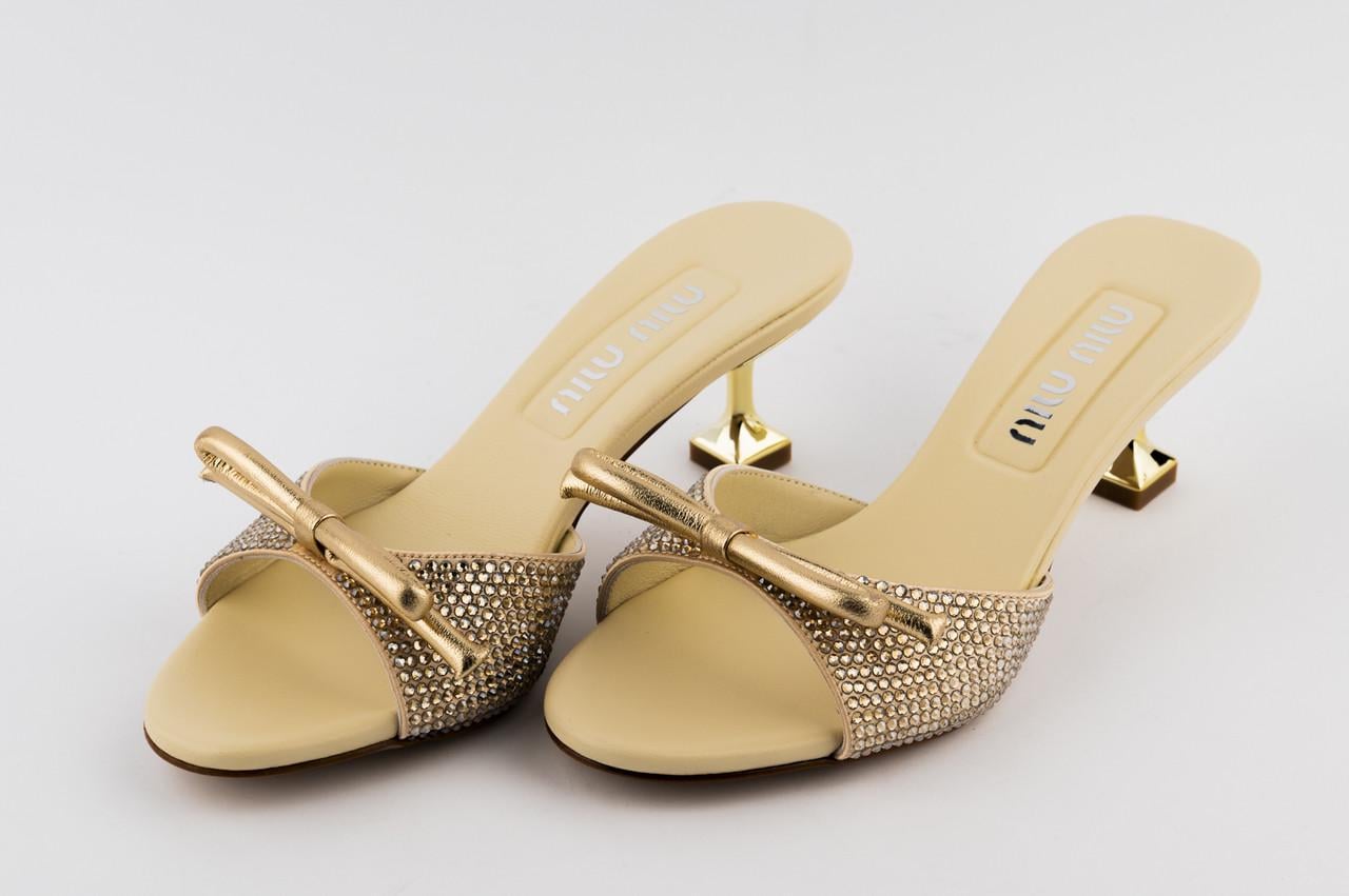Сандалії жіночі класичні Miu Miu р. 35 Золотистий (2589902322)