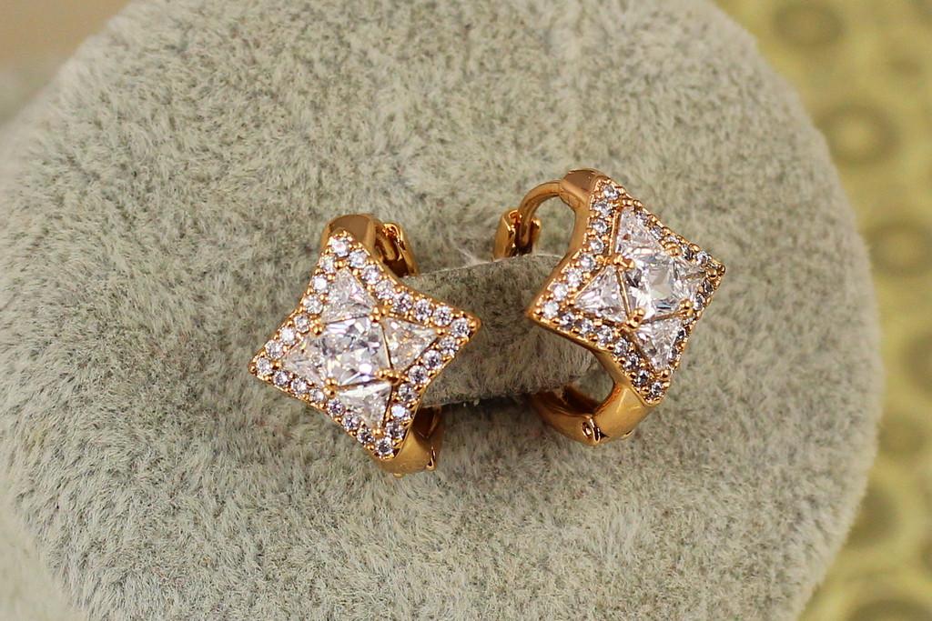 Сережки Xuping Jewelry Золота зірка 1,5 см Золотистий (2366021112)