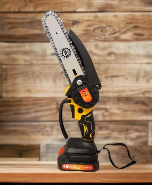 Пила цепная мини аккумуляторная Meister MS-106 6" АКБ 2 шт. в кейсе (27352491) - фото 2 Пила цепная мини аккумуляторная Meister MS-106 6" АКБ 2 шт. в кейсе (27352491) - фото 2