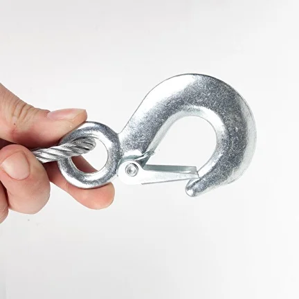 Трос буксировочный для легковых/грузовых и сельскохозяйственных транспортных средств 4 м/3 тонн (C00702-1) - фото 9 Трос буксировочный для легковых/грузовых и сельскохозяйственных транспортных средств 4 м/3 тонн (C00702-1) - фото 9