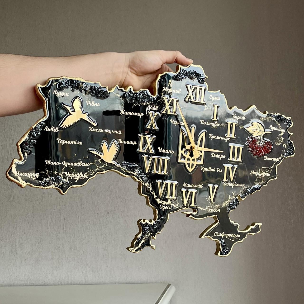 Часы настенные из эпоксидной смолы Карта Украины 90х57 см