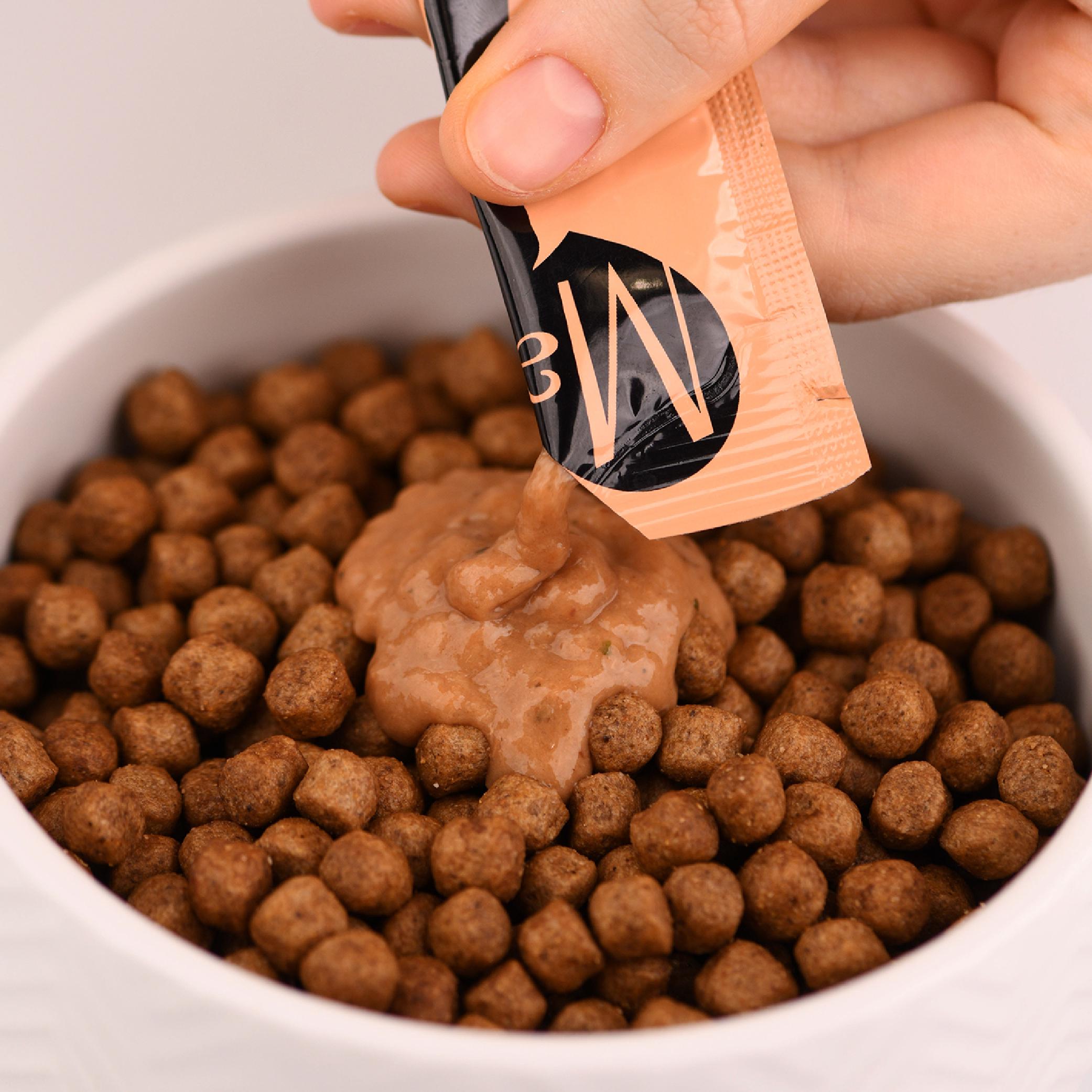 Ласощі кремові для котів Mavsy Creamy superfood SALMON AND TUNA FILLET WITH ALFALFA AND SPLASHED OF CATNIP FOR CATS, 15 г/5 шт. - фото 5 Ласощі кремові для котів Mavsy Creamy superfood SALMON AND TUNA FILLET WITH ALFALFA AND SPLASHED OF CATNIP FOR CATS, 15 г/5 шт. - фото 5