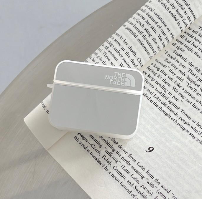 Зеркальный чехол для Apple Airpods Pro The North Face Серебристый