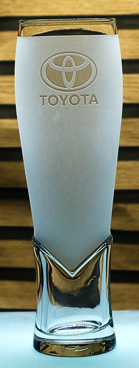 Подарочный пивной бокал крафтовый с гравировкой Toyota 440 мл (2716546198)
