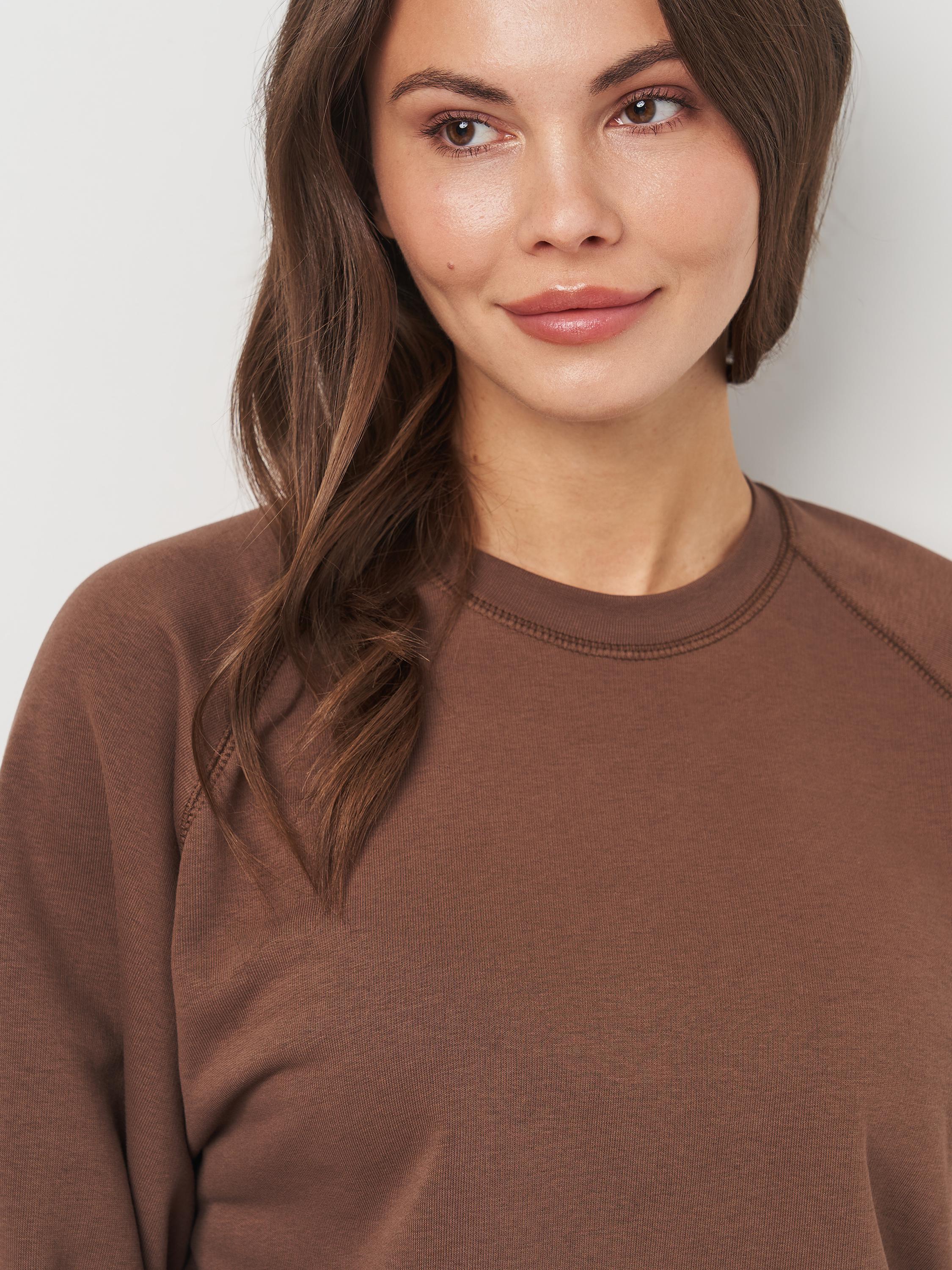 Світшот-реглан жіночий укорочений ROZA 231111 M Шоколадний (4824005707254) - фото 3 Світшот-реглан жіночий укорочений ROZA 231111 M Шоколадний (4824005707254) - фото 3