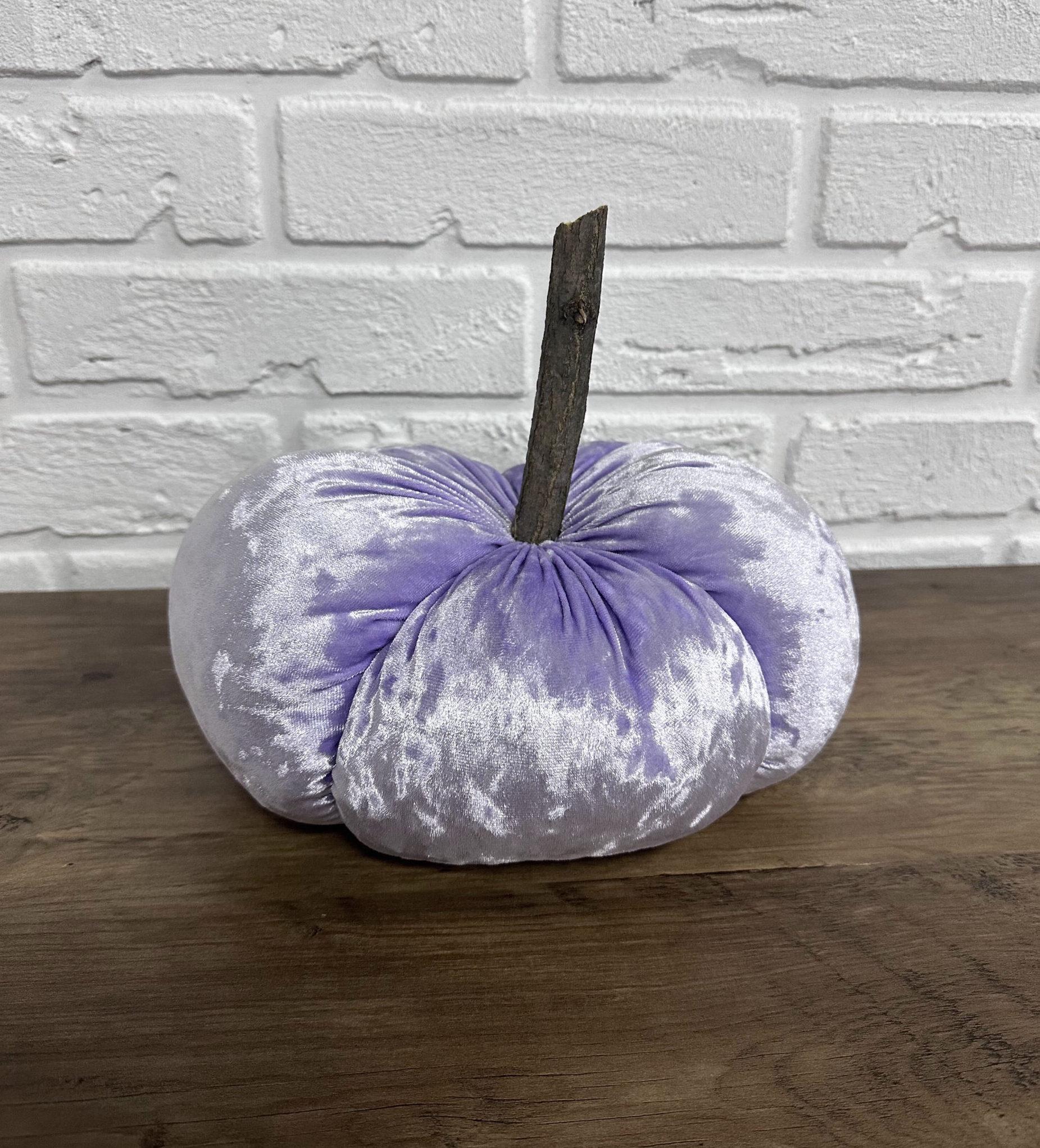 Подушка Comfort Home тыква с декором велюровая мраморная Ø 30 см - фото 1 Подушка Comfort Home тыква с декором велюровая мраморная Ø 30 см - фото 1