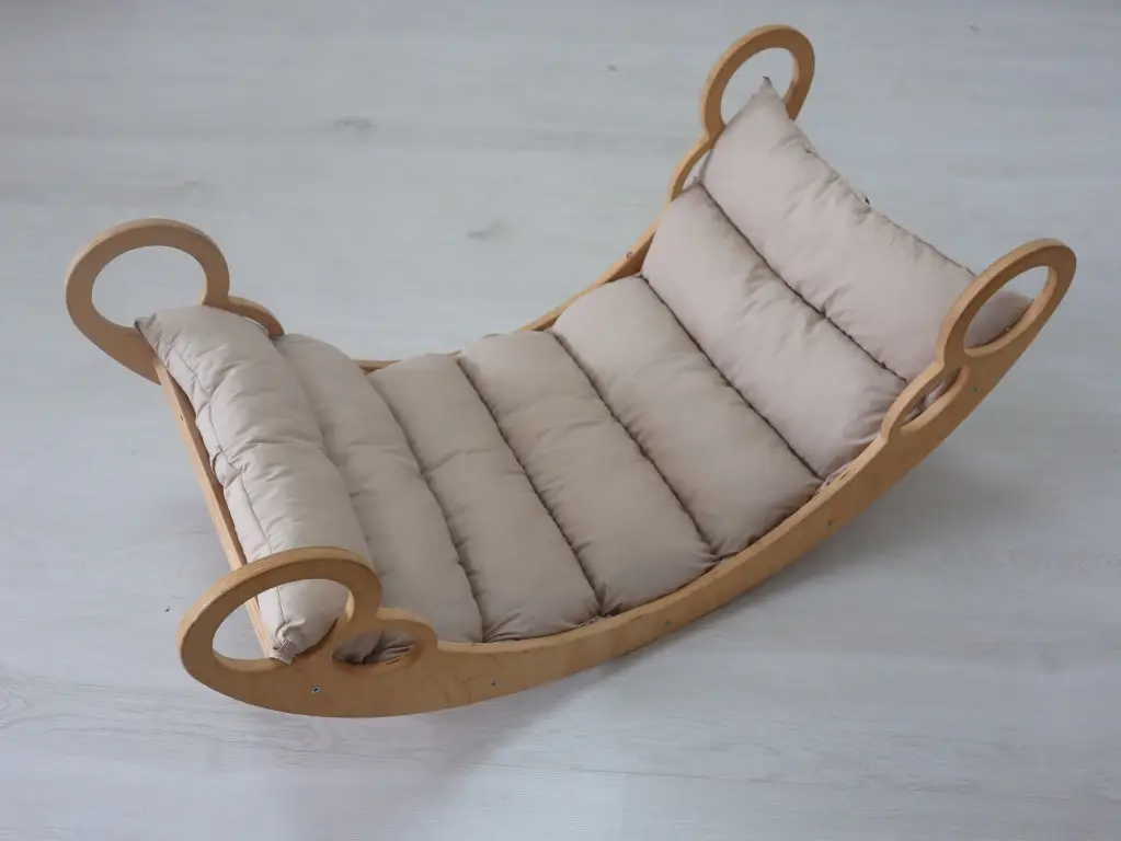 Качели балансир с матрасом Bubbles Капучино для детей от 2 месяцев 99х49х45 см с нагрузкой до 100 кг из высококачественной МДФ