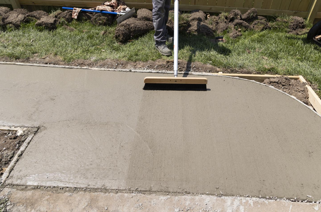 Поліпропіленова щітка Marshalltown 18" Concrete Broom для бетону 457,2 мм Чорний (16600) - фото 3 Поліпропіленова щітка Marshalltown 18" Concrete Broom для бетону 457,2 мм Чорний (16600) - фото 3