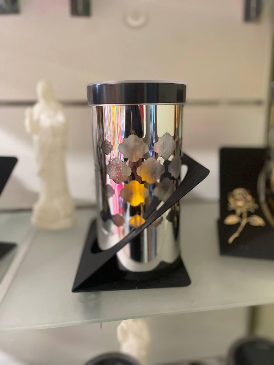 Лампадка с функцией вазы на солнечной батарее с подставкой металлическая Серебряный (1331) - фото 3 Лампадка с функцией вазы на солнечной батарее с подставкой металлическая Серебряный (1331) - фото 3