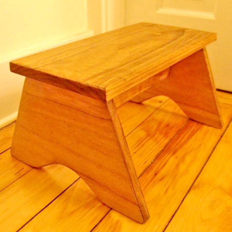 Стульчик из дерева Латорица Карри (ТАБ-009303)