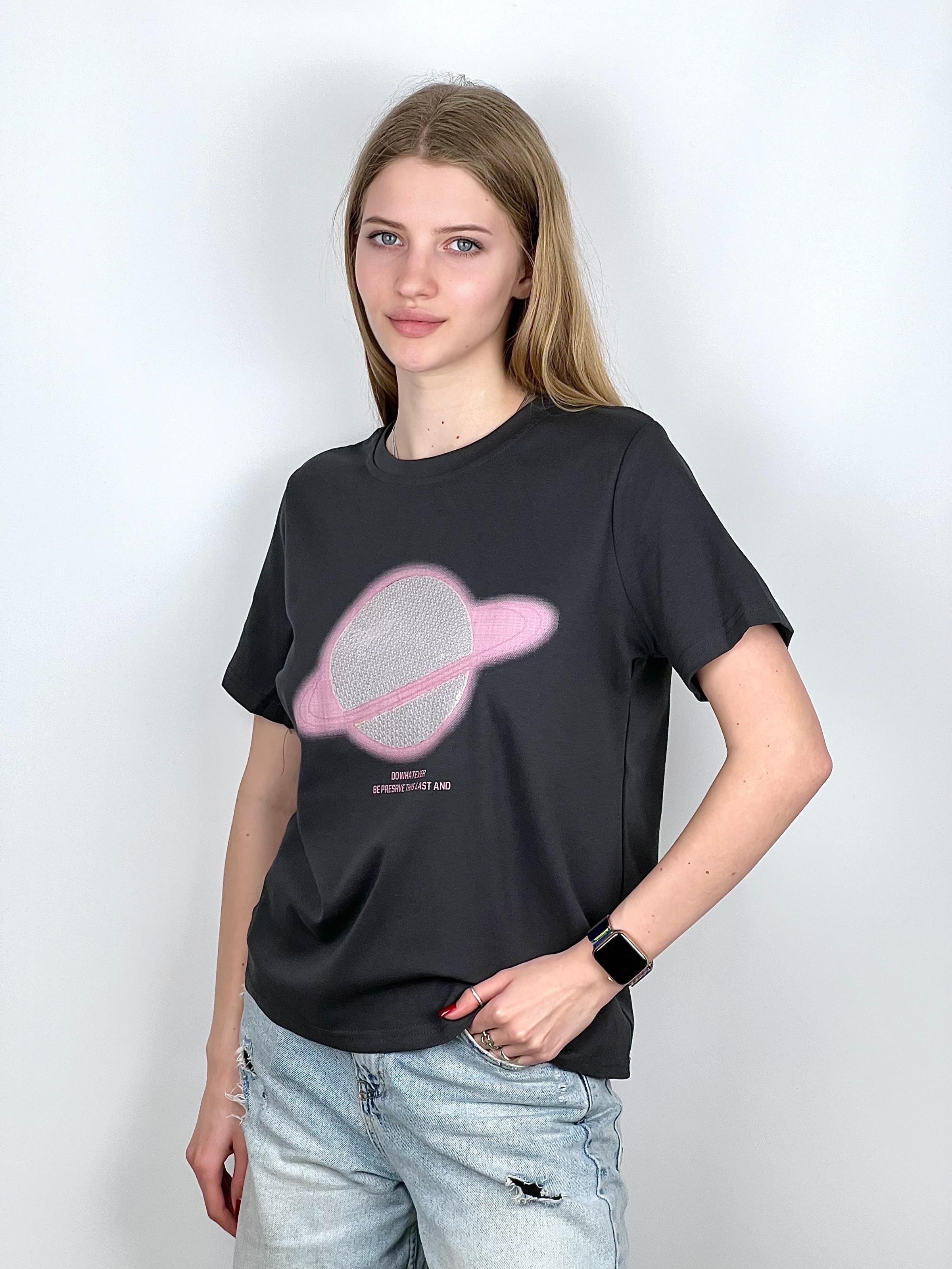 Футболка женская Сатурн OS Черный (#2663) - фото 2