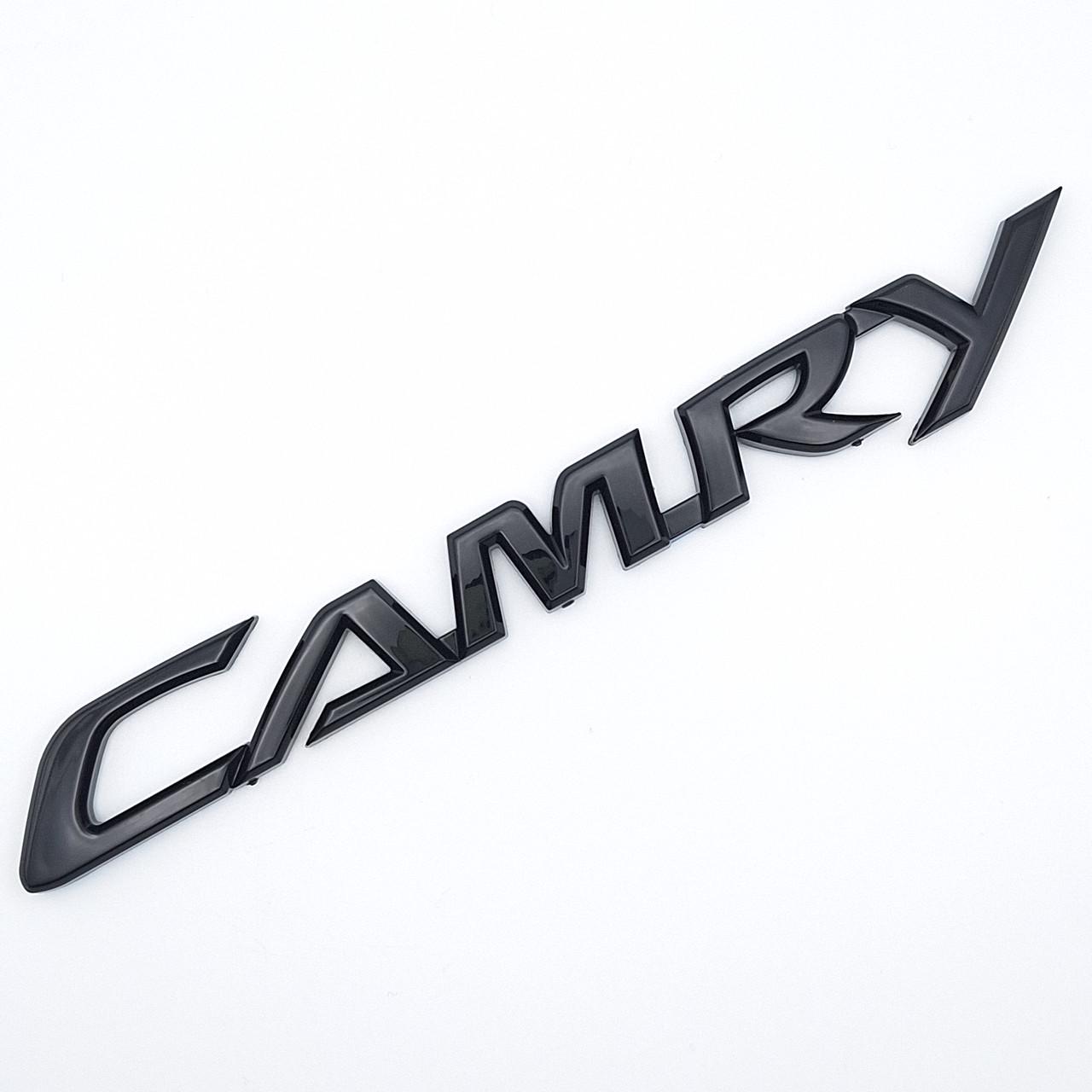 Емблема напис Camry Toyota ABS 17х2 см Чорний глянцевий (2452522299)