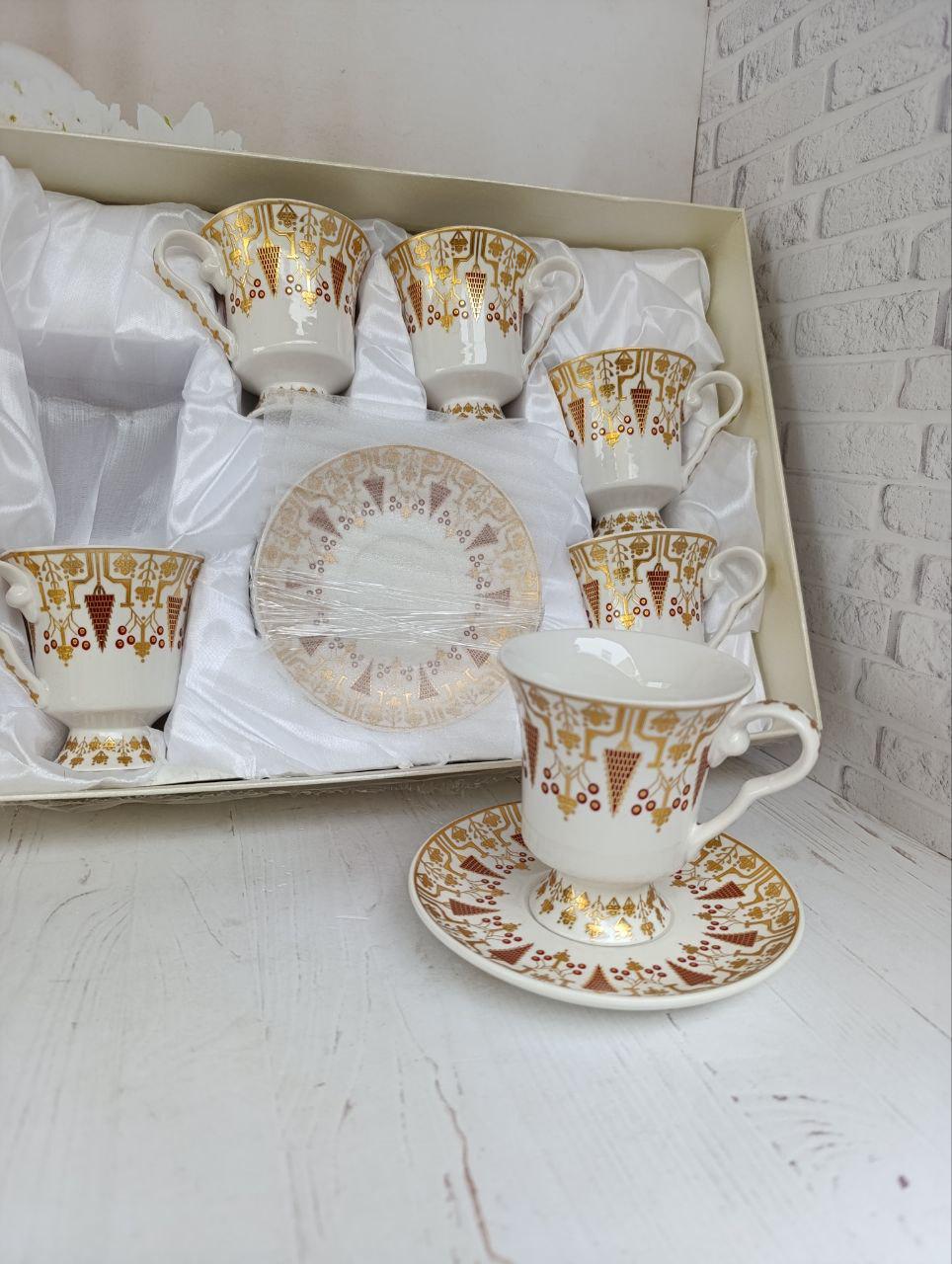Чайный сервиз SNT Золотая соната фарфор 220 мл 12 предметов 6 персон Белый с золотым (033-12-220) Чайный сервиз SNT Золотая соната фарфор 220 мл 12 предметов 6 персон Белый с золотым (033-12-220)