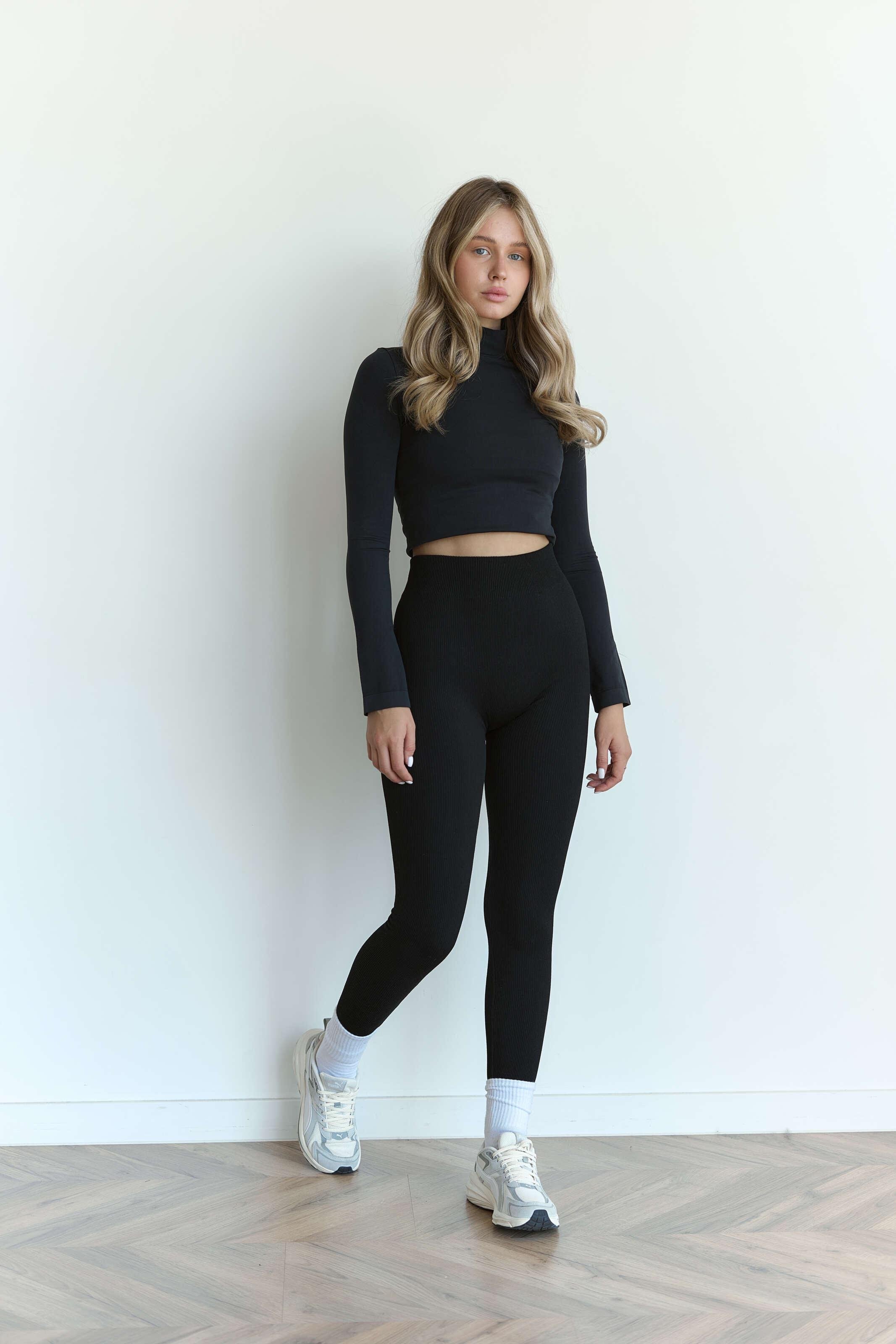 Легинсы бесшовные в рубчик на флисе L/2XL Черный (902012)