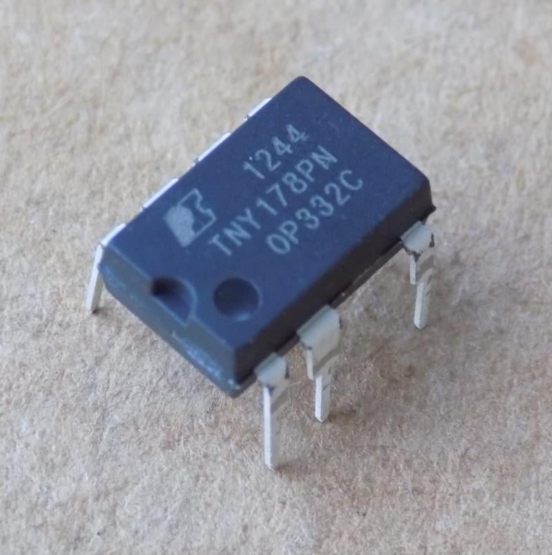 Микросхема TNY178PN/DIP7 (30081) Микросхема TNY178PN/DIP7 (30081)