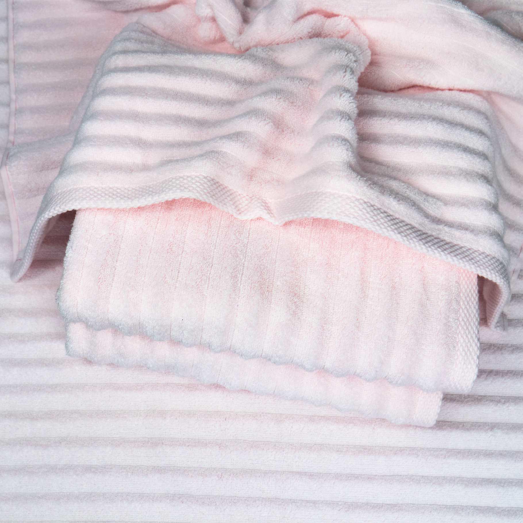 Рушник банний GM Textile Зеро Твіст 70x140 см Світло-рожевий (550-150-zt-lpink) - фото 2 Рушник банний GM Textile Зеро Твіст 70x140 см Світло-рожевий (550-150-zt-lpink) - фото 2