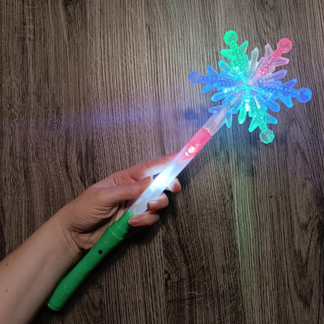 Чарівна паличка Сніжинка світиться Зелений (2816678871) - фото 2