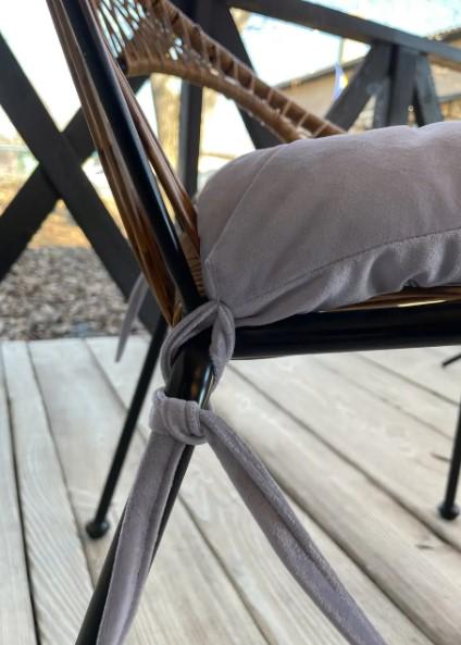 Подушка на стул Decorator Velour 40х40х5 см Сиренево-серый (84-104) - фото 2 Подушка на стул Decorator Velour 40х40х5 см Сиренево-серый (84-104) - фото 2