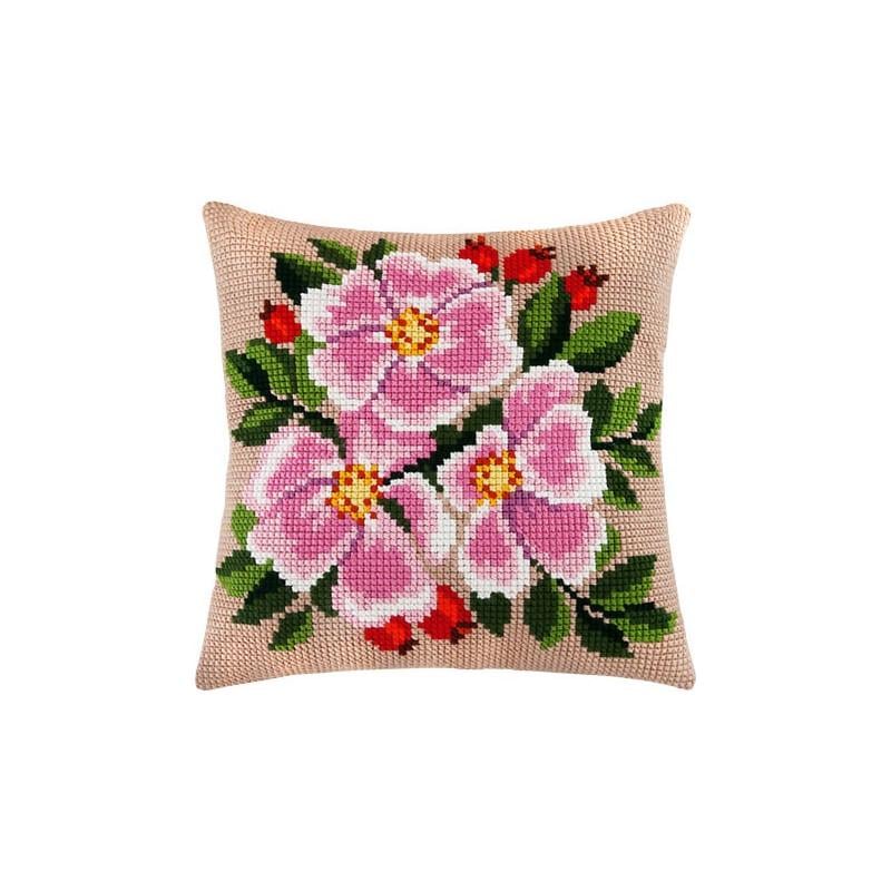 Набор для вышивания крестиком подушки Чарівниця Z-15 Шиповник (7247