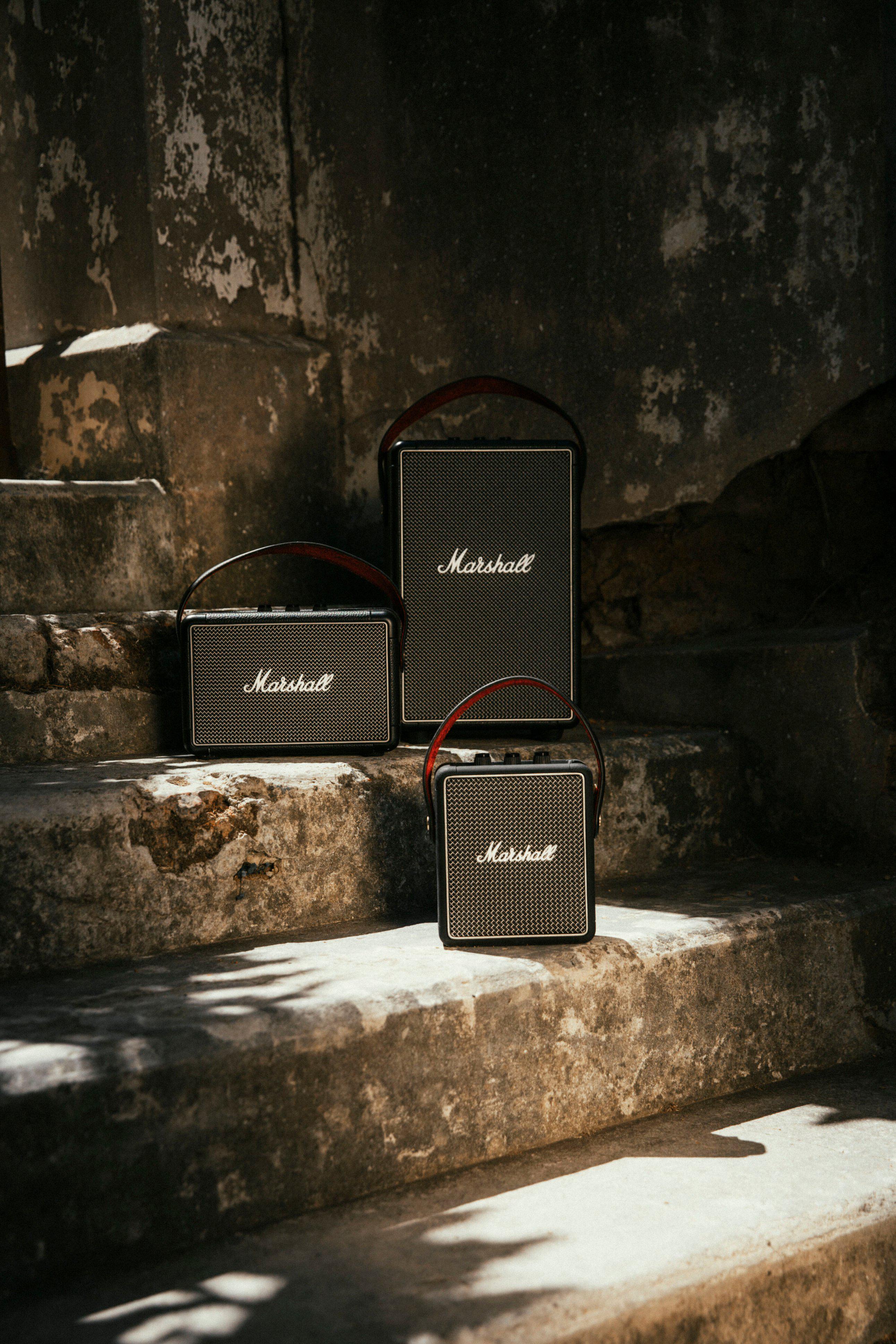 Акустика Marshall Portable Speaker Stockwell II Black and Brass 1005544 (70306) - фото 16