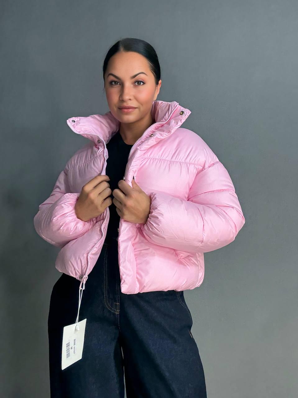 Куртка женская HAIZIYUAN 8606 короткая пуффер с воротником XL Розовый (4785) - фото 7 Куртка женская HAIZIYUAN 8606 короткая пуффер с воротником XL Розовый (4785) - фото 7