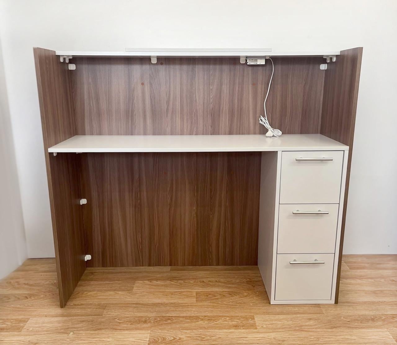 Ресепшен Welcom Hub SB-05 Стойка для салона красоты с подсветкой 115x130x40 см
(SB-05) Ресепшен Welcom Hub SB-05 Стойка для салона красоты с подсветкой 115x130x40 см
(SB-05)