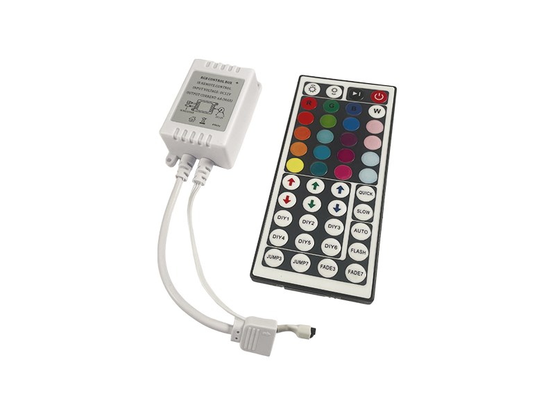 Контроллер RGB Lemanso LM9502 инфракрасный 12 В 72 Вт 44 кнопки (5756)